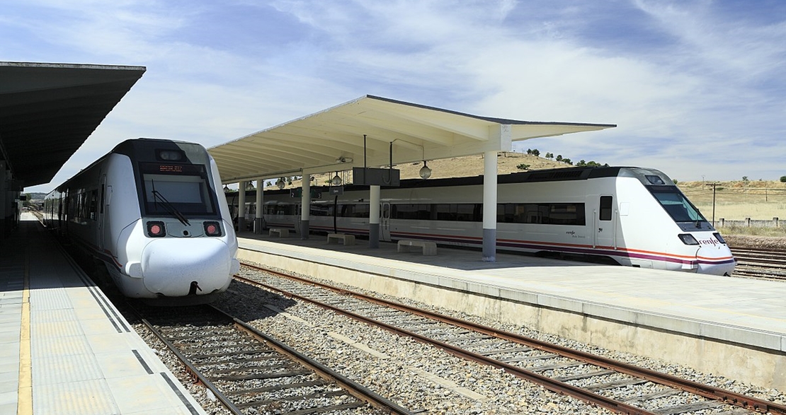 Otra avería en el tren extremeño hace que muchos pasajeros lleguen tarde a sus trabajos