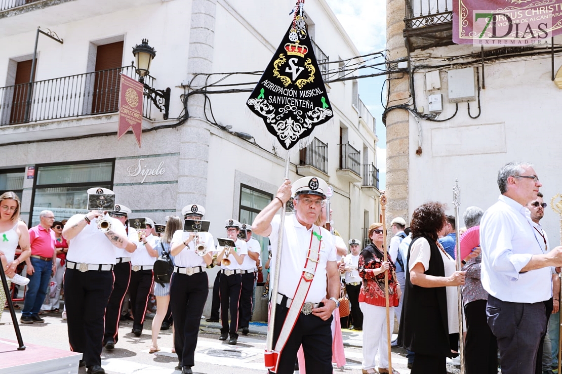 Imágenes del Corpus Christi en San Vicente de Alcántara 2023