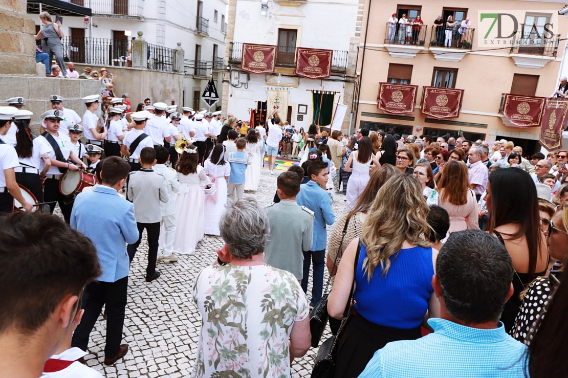 Imágenes del Corpus Christi en San Vicente de Alcántara 2023