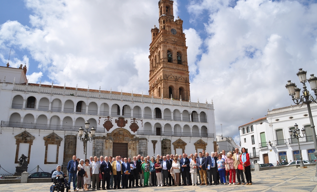 El Club Senior muestra preocupación por los grandes proyectos empresariales en Extremadura