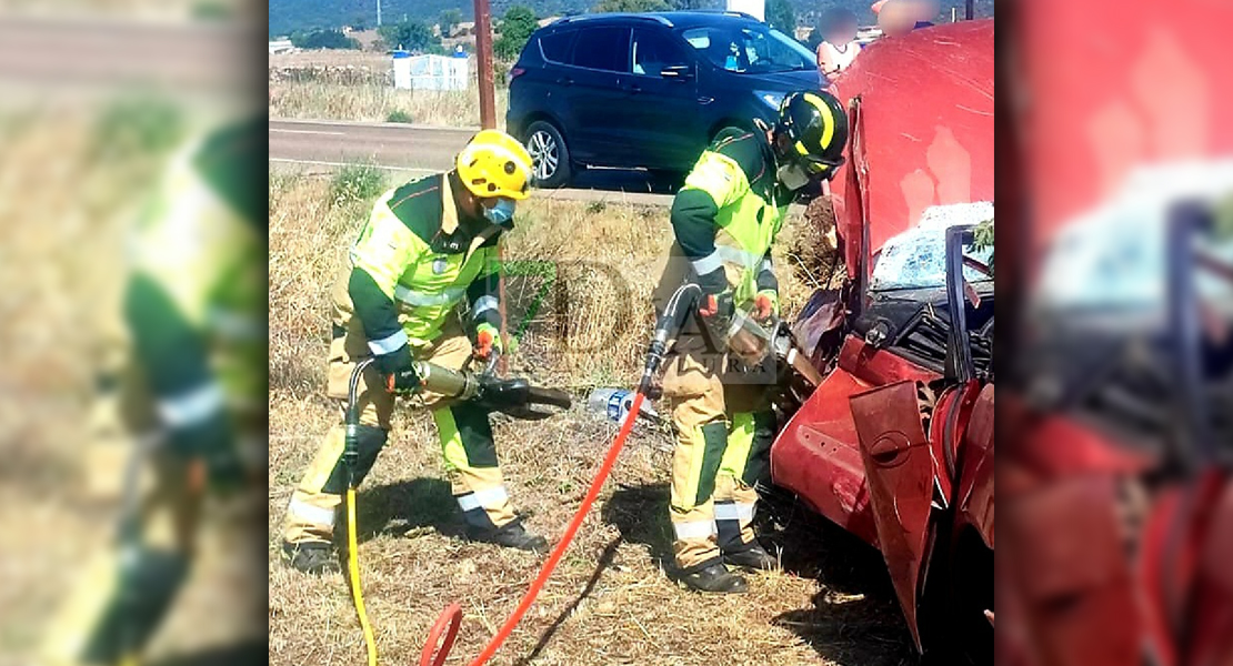 Muere una mujer en un accidente en la EX-101