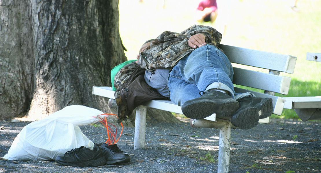 Hay 28.500 personas sin hogar en España: el Gobierno propone un plan