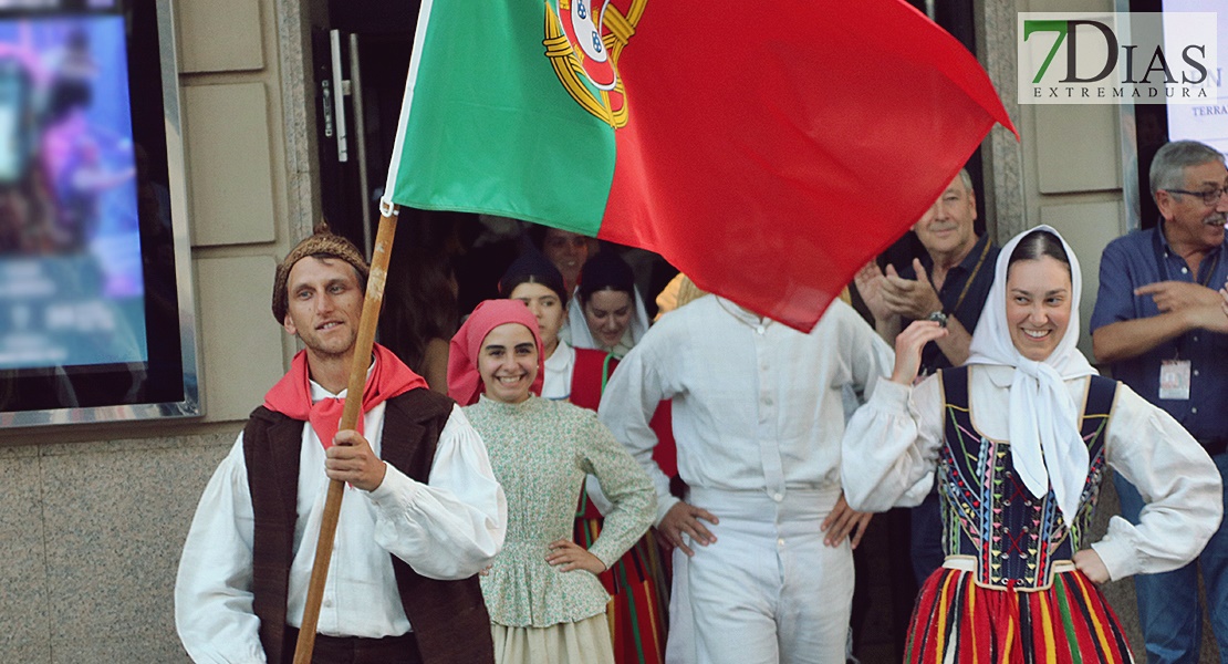 REPOR - Imágenes de la primera sesión del Festival Folklórico en Badajoz