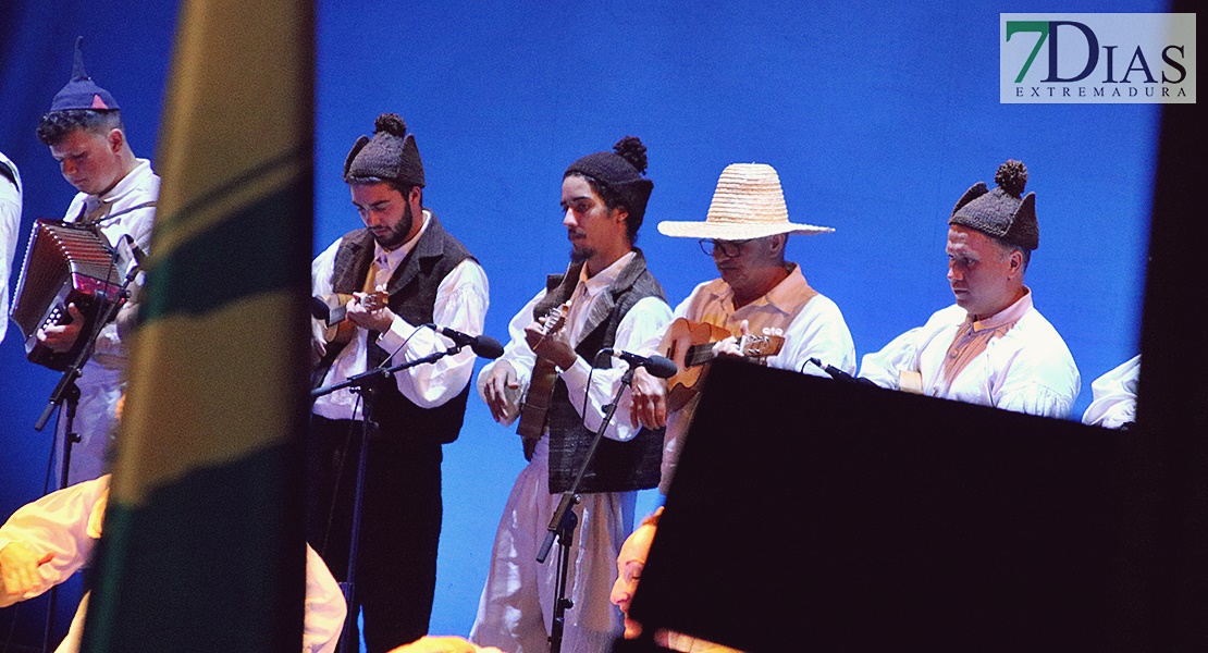 REPOR - Imágenes de la primera sesión del Festival Folklórico en Badajoz