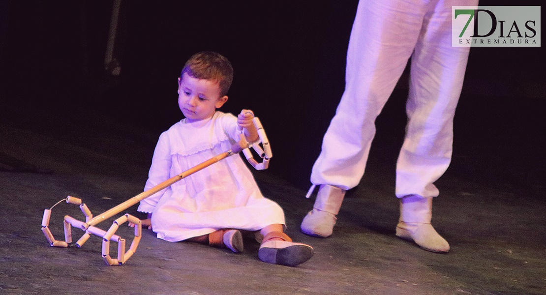 REPOR - Imágenes de la primera sesión del Festival Folklórico en Badajoz