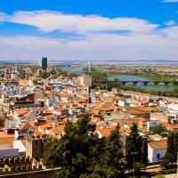 El Ayto. de Badajoz toma medidas para combatir el calor en la jornada electoral del 23J