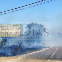 Bomberos trabajaban varias horas en un incendio en Los Montitos (BA)