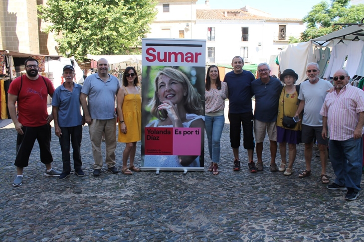 Sumar se compromete a acabar con la precariedad del personal sanitario