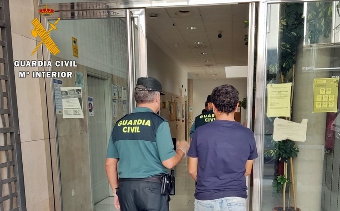 Roba a su vecina 14.000 euros en joyas en un municipio extremeño