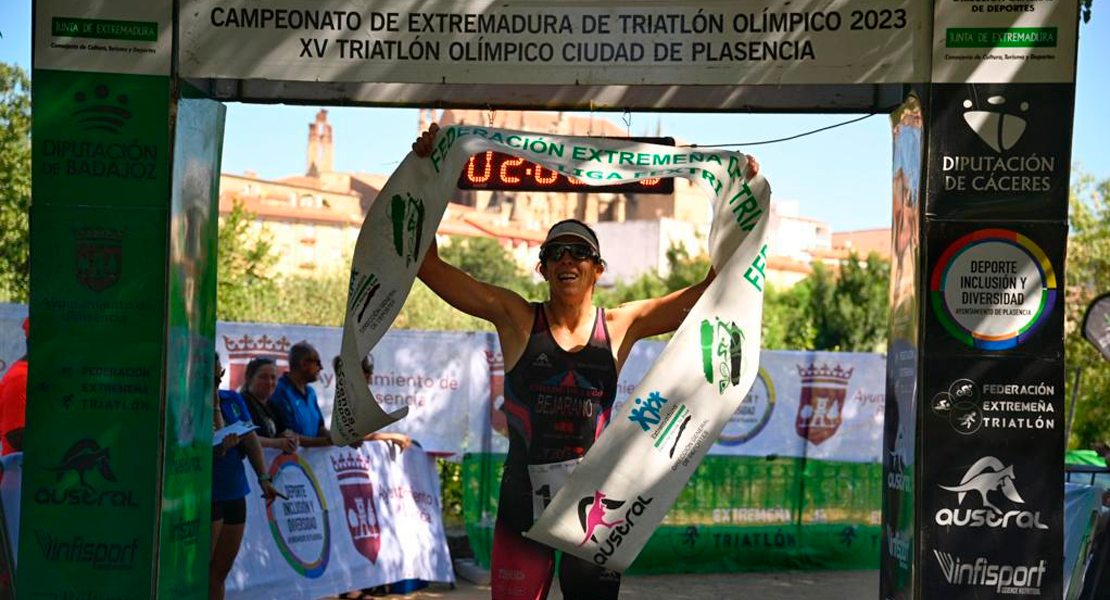 Eneko de Castro y Sonia Bejarano ganan el XV Triatlón Olímpico Ciudad de Plasencia