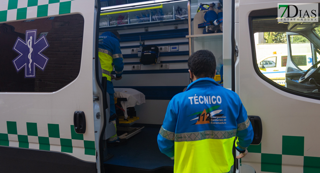 Accidente laboral en Montijo: un trabajador cae desde una altura