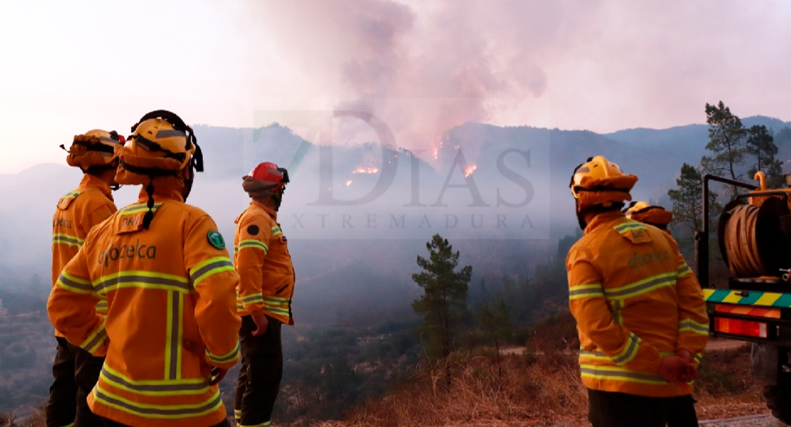 Desoladoras imágenes que deja el incendio de Portugal cerca de Extremadura