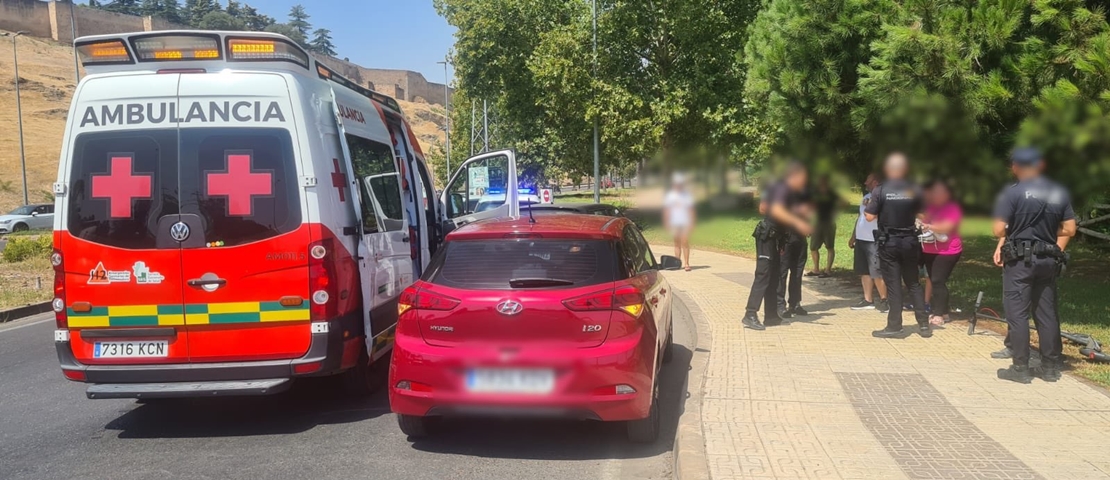 Una joven trasladada hasta el Universitario tras un nuevo accidente de monopatín en Badajoz