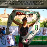 Eneko de Castro y Sonia Bejarano ganan el XV Triatlón Olímpico Ciudad de Plasencia