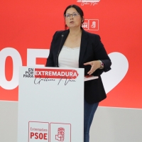 “El gobierno de María Guardiola ha colgado el cartel de cerrado por vacaciones”