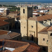 La Calle Pintores de Cáceres, en picado