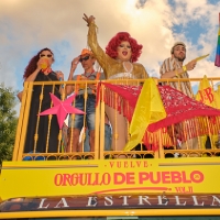 La carroza “Orgullo de Pueblo” hace parada en Extremadura