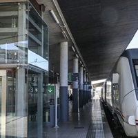 Nueva avería en Badajoz: el tren no sale y trasladan a los pasajeros en autobús