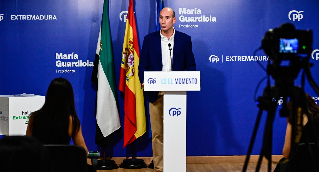 El PP increpa al PSOE por no conceder ni &quot;100 días de cortesía&quot; al gobierno regional