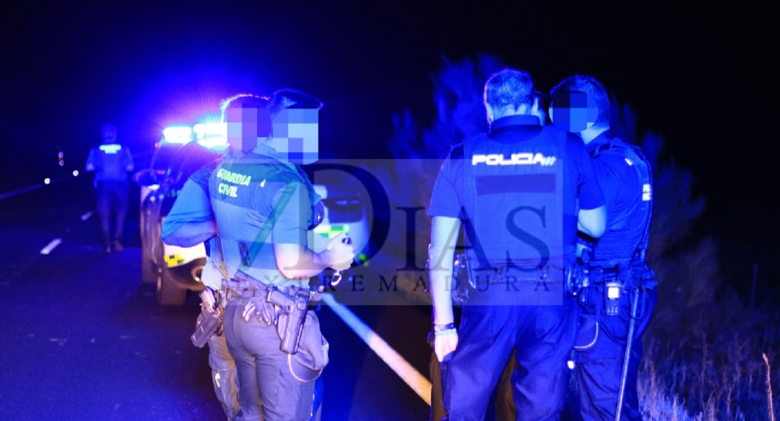 Policía Nacional y Guardia Civil buscan a una persona huida tras accidentarse en la BA-022