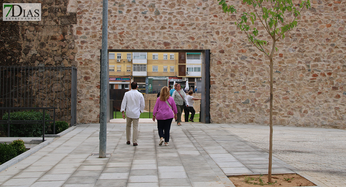 REPOR - Ya pasean los primeros pacenses por el nuevo corredor verde de Badajoz