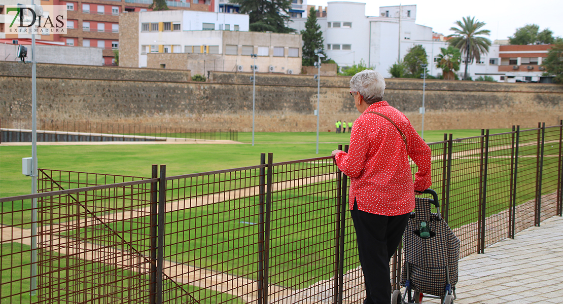 REPOR - Ya pasean los primeros pacenses por el nuevo corredor verde de Badajoz