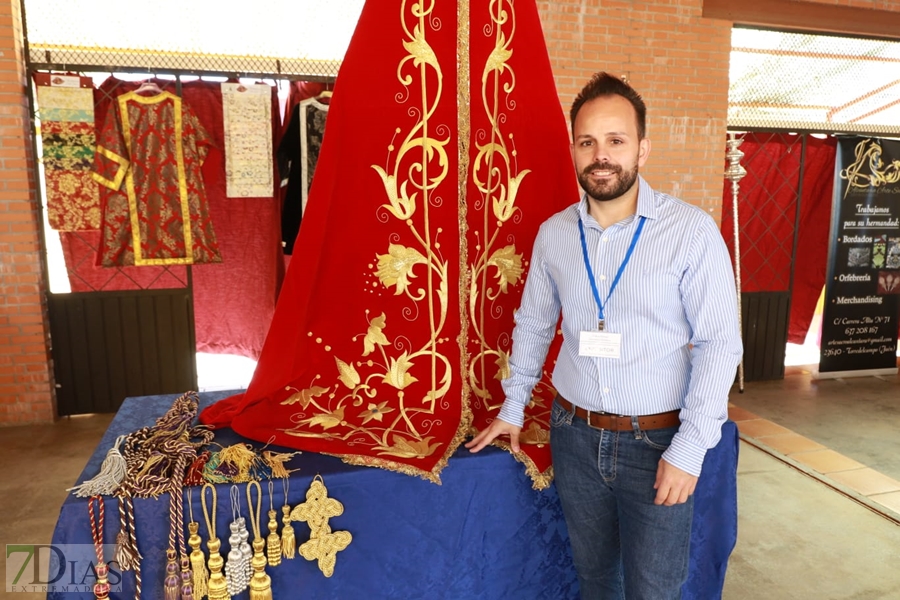 REPOR - Imágenes de la inauguración de la I Feria Cofrade en Jerez de los Caballeros