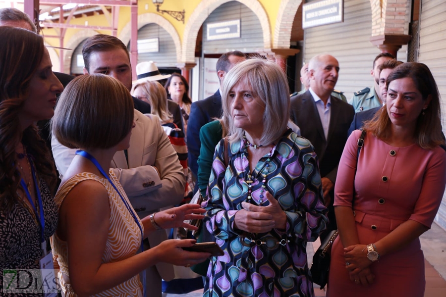 REPOR - Imágenes de la inauguración de la I Feria Cofrade en Jerez de los Caballeros