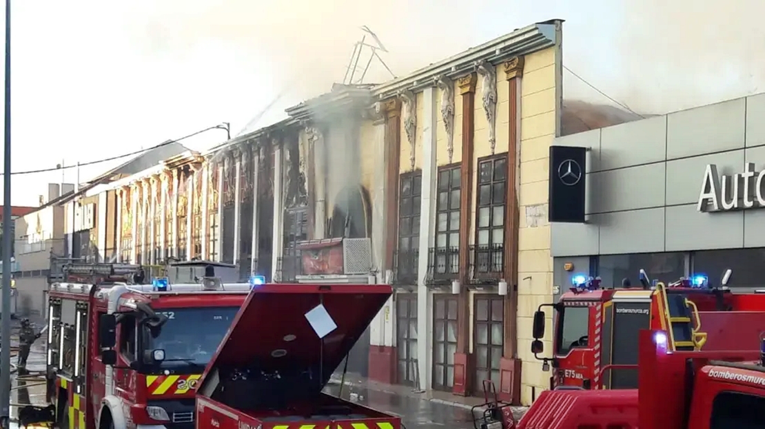 Mueren cuatro personas en el incendio de una discoteca esta madrugada