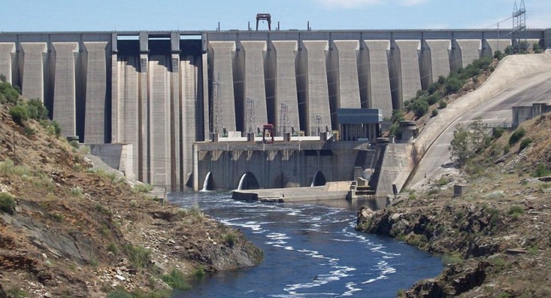 La Junta trabaja para garantizar un buen abastecimiento de agua para los extremeños