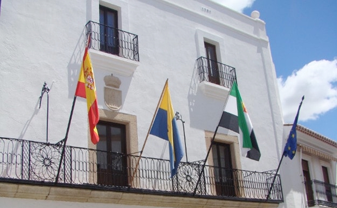 Malestar en Malpartida de  Cáceres tras la llegada de 140 inmigrantes procedentes de Canarias