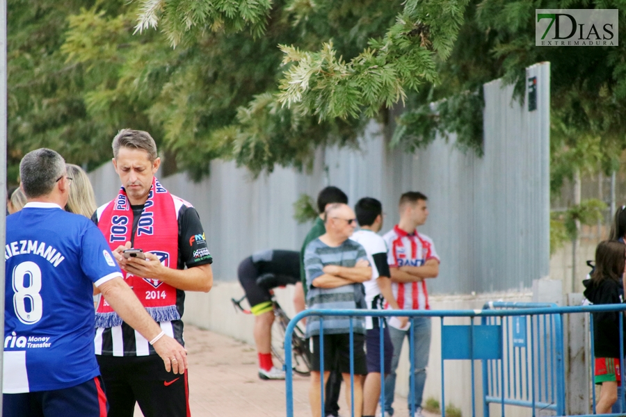 REPOR: Gran ambiente en el partido entre las leyendas del Atlético de Madrid y los veteranos del C.D. Badajoz