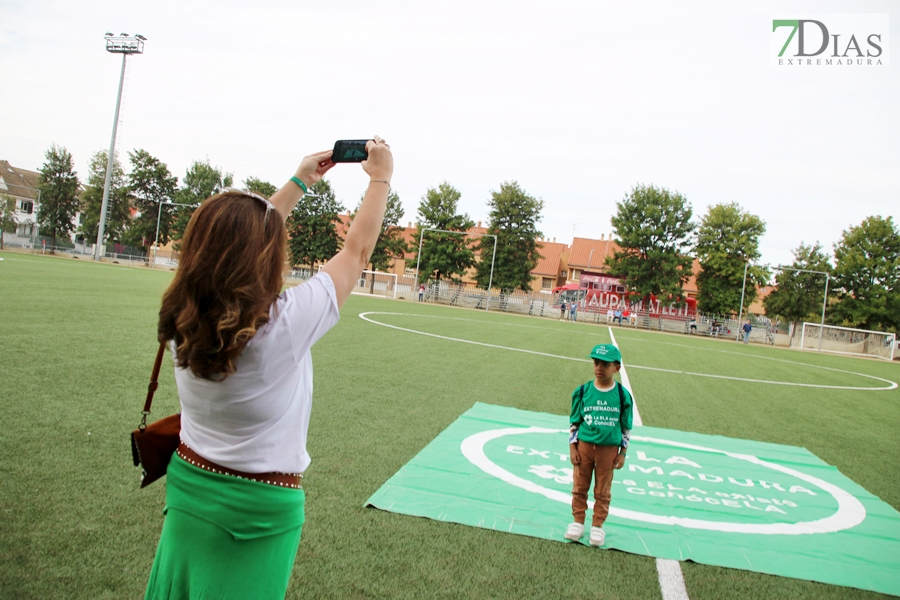 REPOR: Gran ambiente en el partido entre las leyendas del Atlético de Madrid y los veteranos del C.D. Badajoz