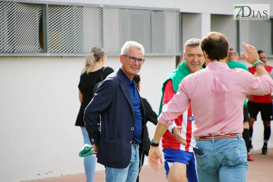 REPOR: Gran ambiente en el partido entre las leyendas del Atlético de Madrid y los veteranos del C.D. Badajoz