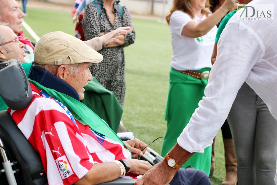 REPOR: Gran ambiente en el partido entre las leyendas del Atlético de Madrid y los veteranos del C.D. Badajoz