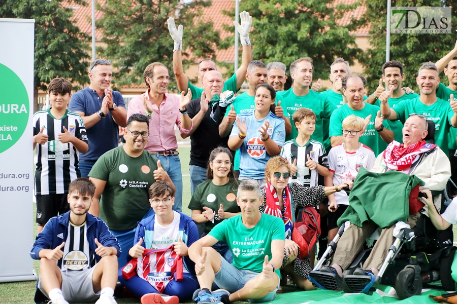 REPOR: Gran ambiente en el partido entre las leyendas del Atlético de Madrid y los veteranos del C.D. Badajoz