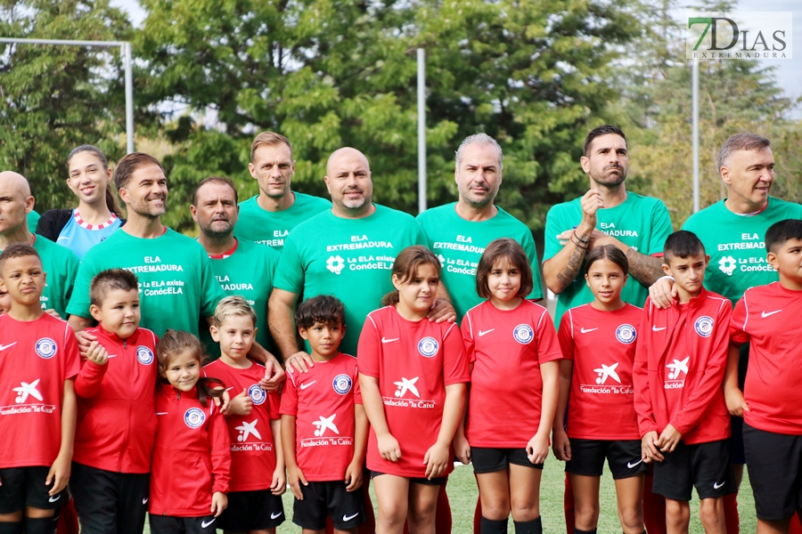 REPOR: Gran ambiente en el partido entre las leyendas del Atlético de Madrid y los veteranos del C.D. Badajoz