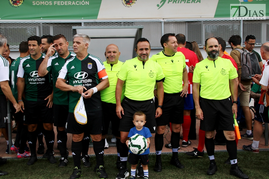 REPOR: Gran ambiente en el partido entre las leyendas del Atlético de Madrid y los veteranos del C.D. Badajoz