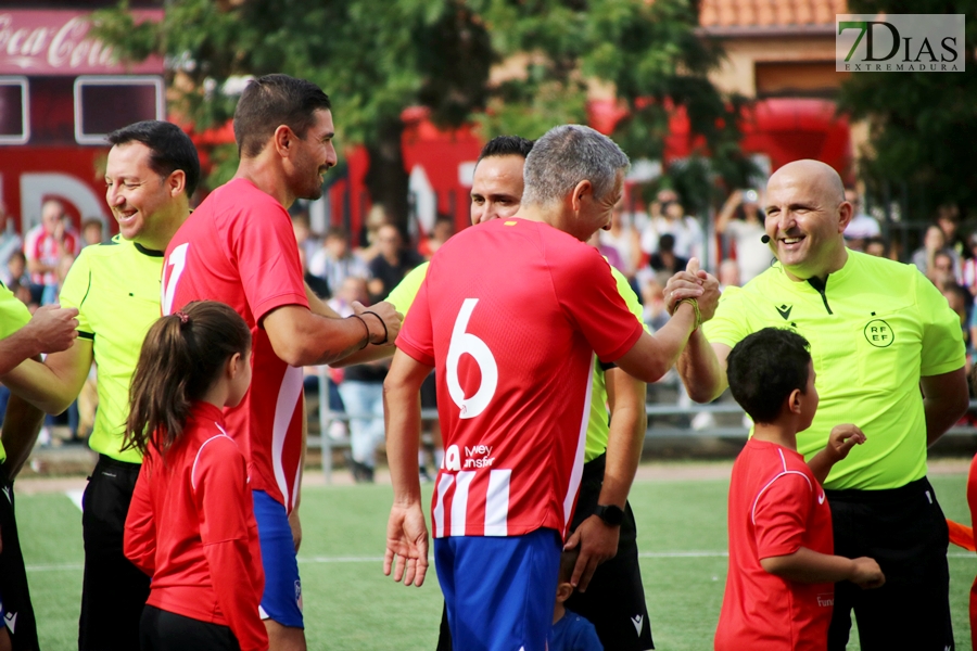 REPOR: Gran ambiente en el partido entre las leyendas del Atlético de Madrid y los veteranos del C.D. Badajoz