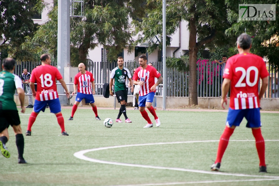 REPOR: Gran ambiente en el partido entre las leyendas del Atlético de Madrid y los veteranos del C.D. Badajoz