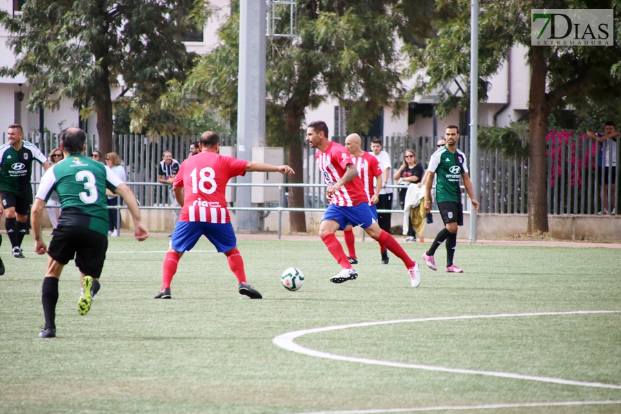 REPOR: Gran ambiente en el partido entre las leyendas del Atlético de Madrid y los veteranos del C.D. Badajoz