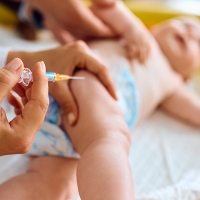 Arranca la vacunación de bebés frente a la bronquiolitis en Extremadura