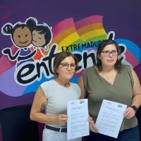 Firman un convenio para proteger los derechos LGTBI en Extremadura