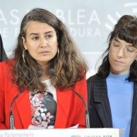 Exigen al PP el cese de su diputada Sandra Valencia &quot;tras amenazar&quot; a Irene de Miguel