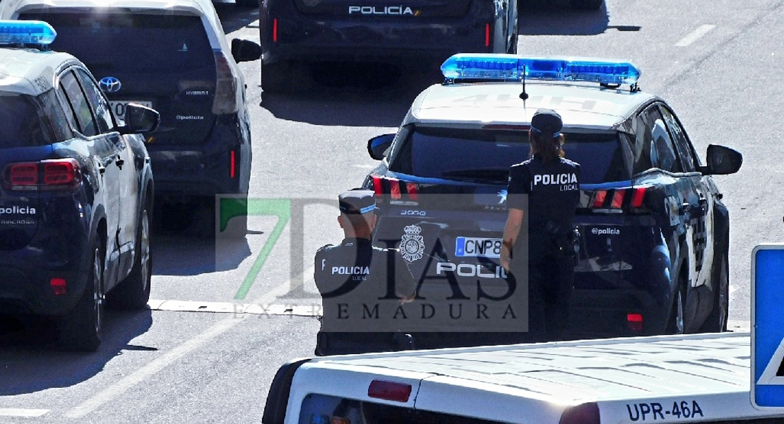 Momento de la detención del varón de 33 años tras disparar a otro en Badajoz