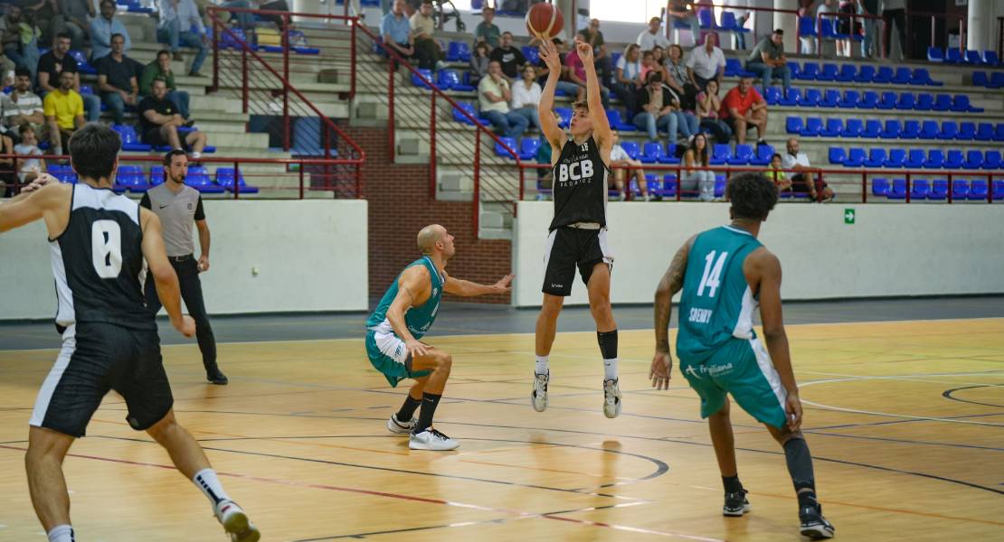 El Vítaly La Mar cae ante el UCB Córdoba