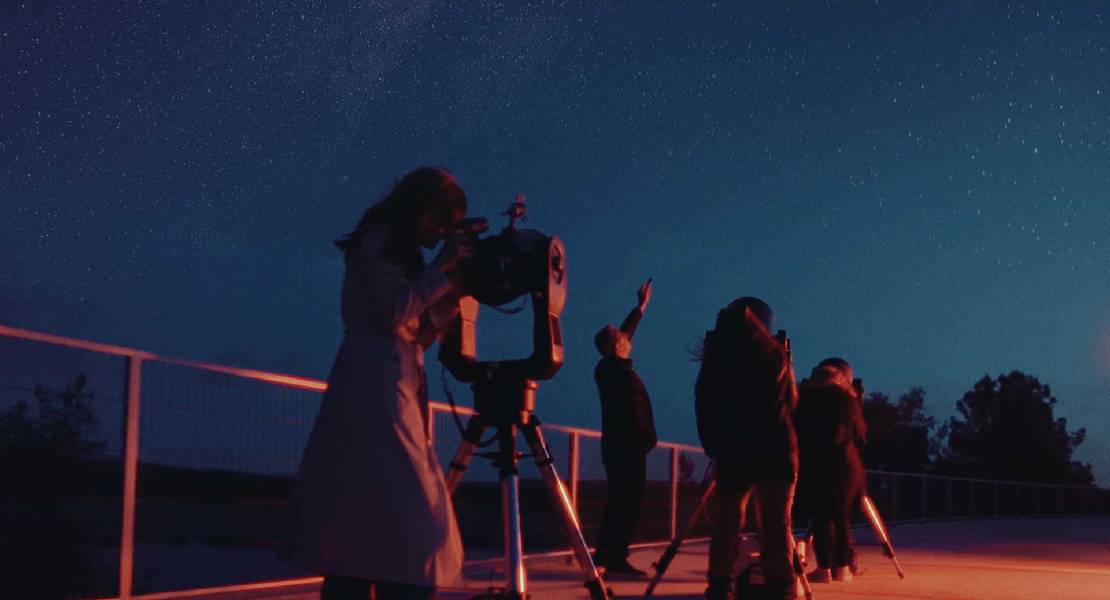 Un proyecto de turismo sostenible mirando al cielo extremeño