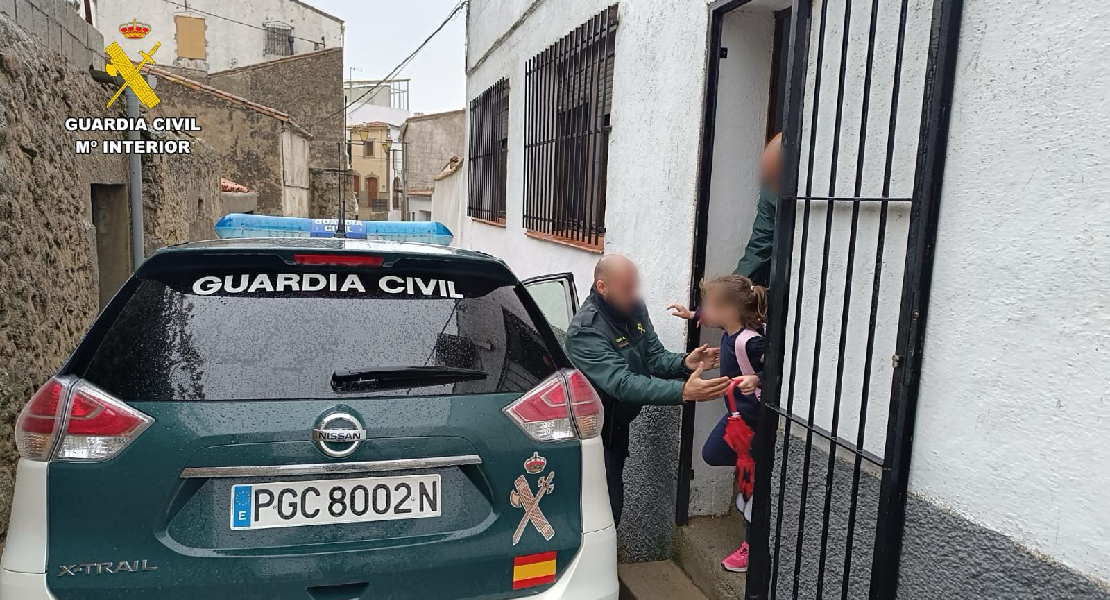 Evacúan a los escolares en un colegio en Montánchez por el temporal