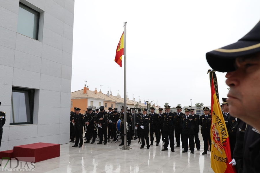 Grande-Marlaska inaugura la nueva comisaría de Almendralejo