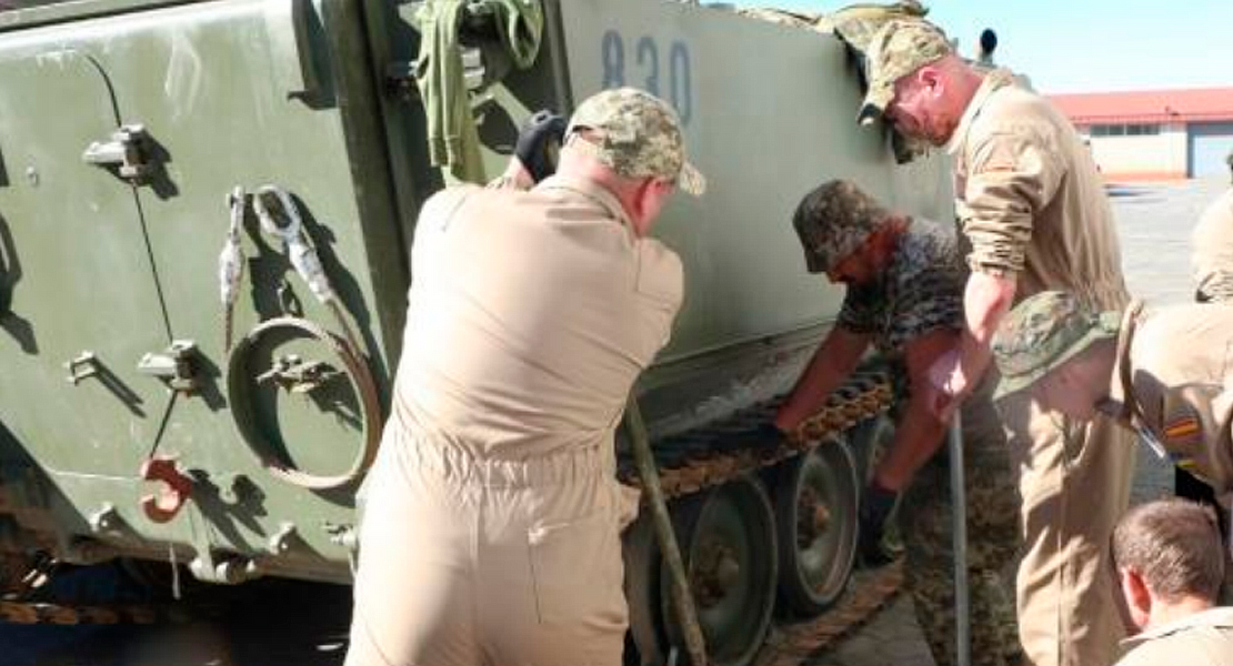 Militares ucranianos se preparan en Botoa (Badajoz) para la guerra